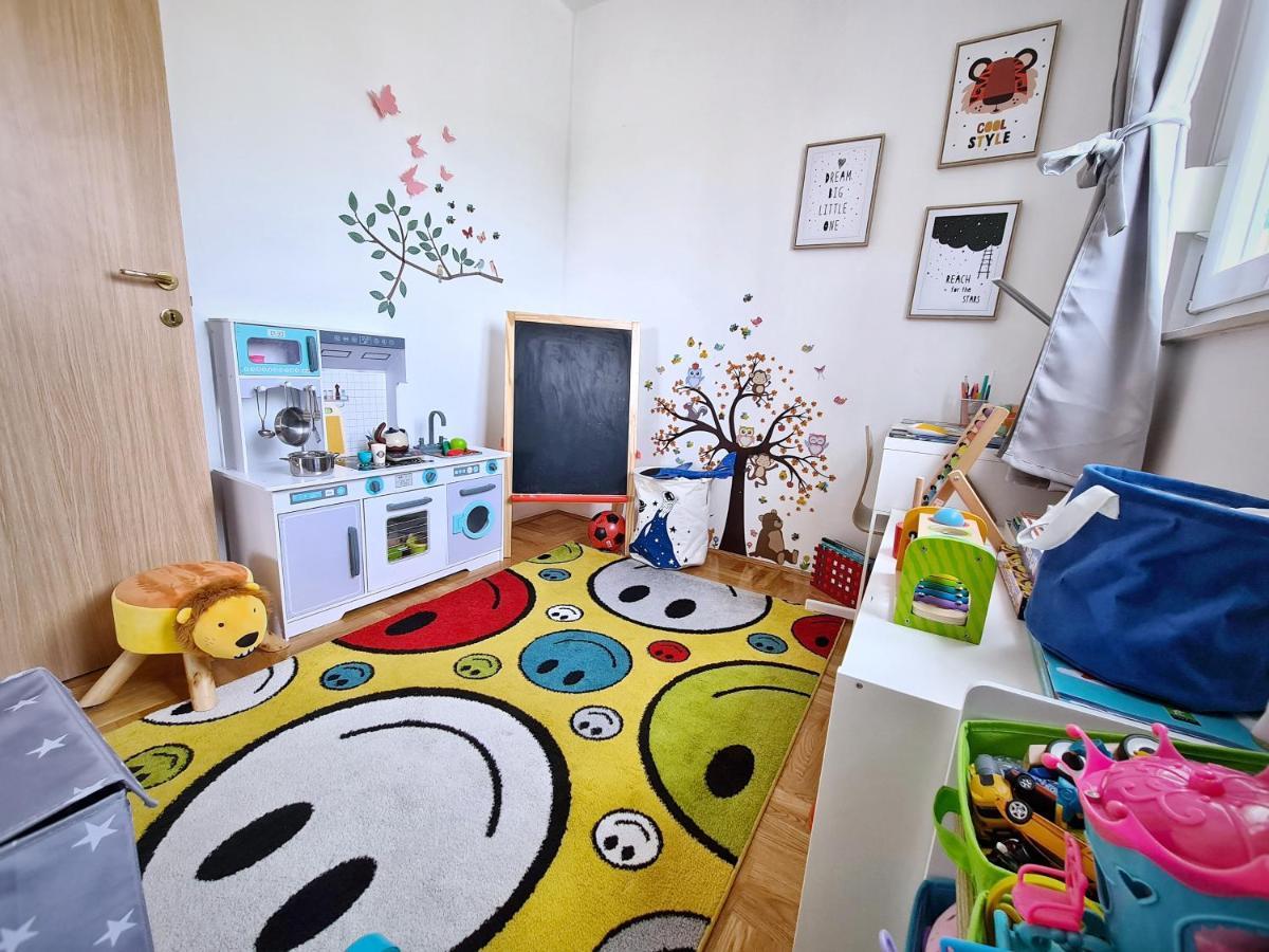 Luxury Apartment Salona Luaran gambar