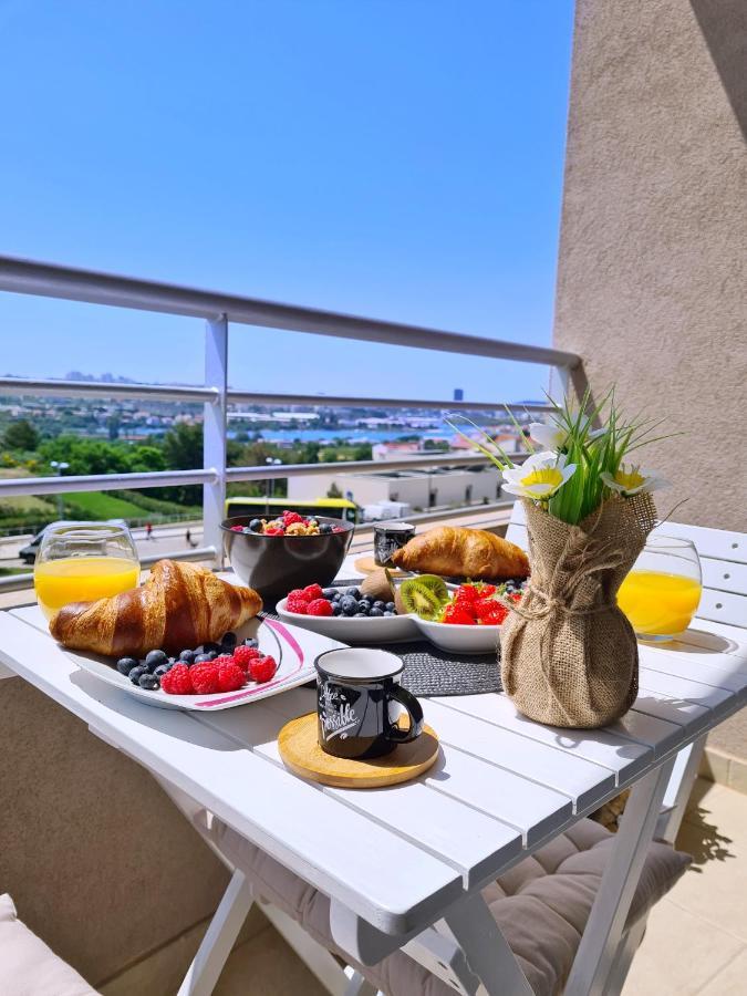 Luxury Apartment Salona Luaran gambar
