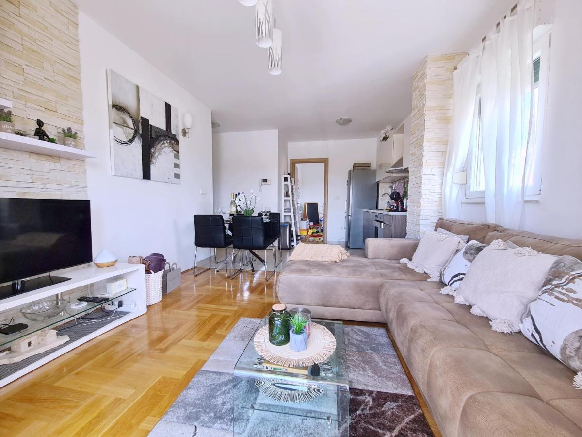 Luxury Apartment Salona Luaran gambar