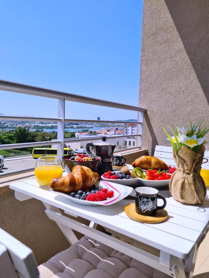 Luxury Apartment Salona Luaran gambar