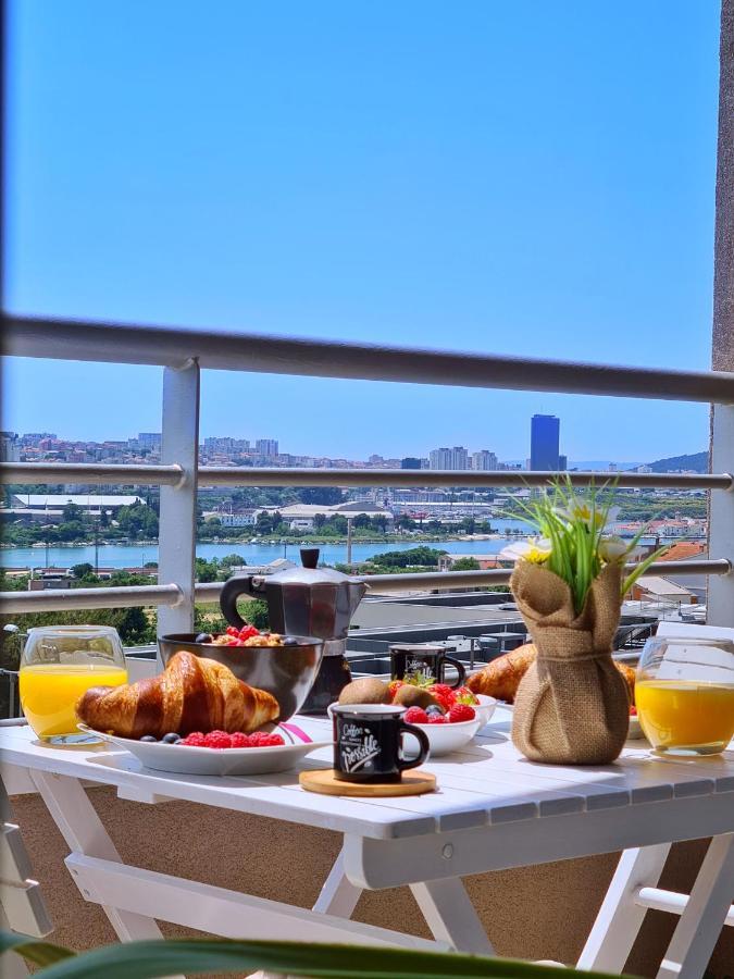 Luxury Apartment Salona Luaran gambar